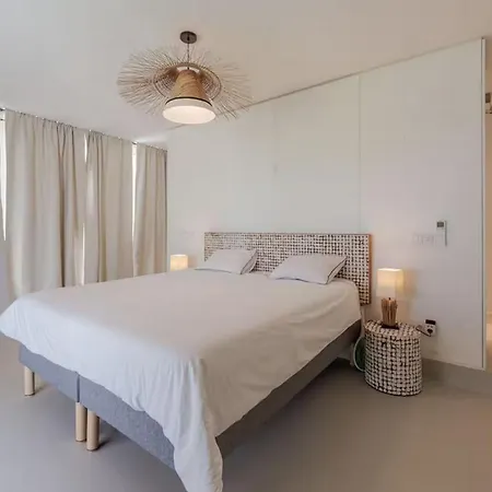 Сasa de vacaciones Luxury Villa Near Pego Beach